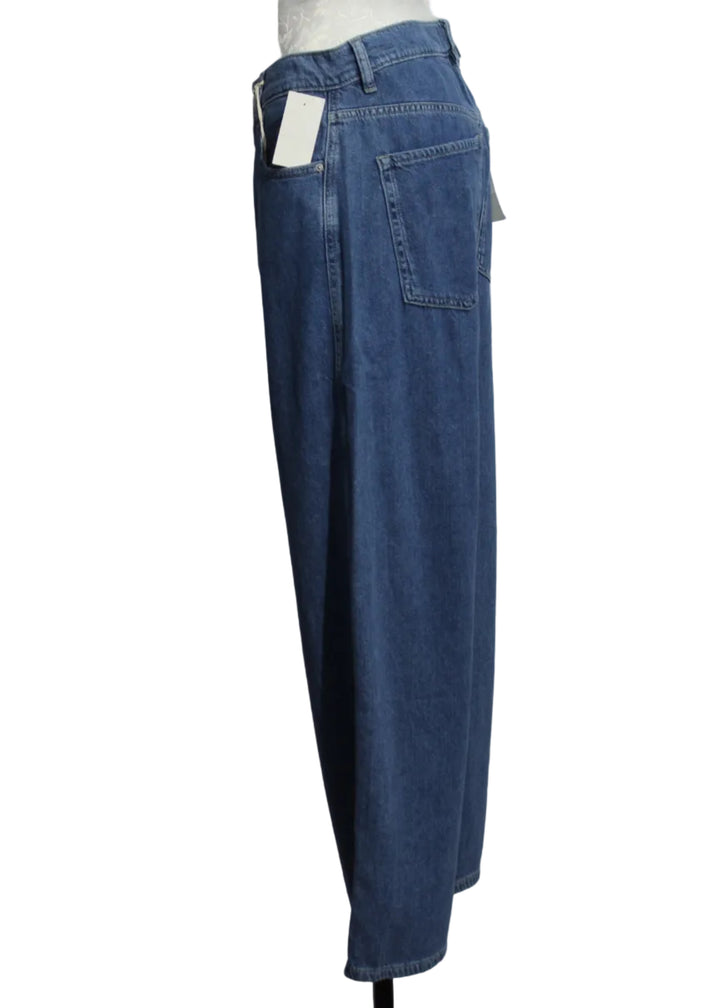 side view of  Taylor Relaxed Barrel High Rise 28" Jean by DL1961 