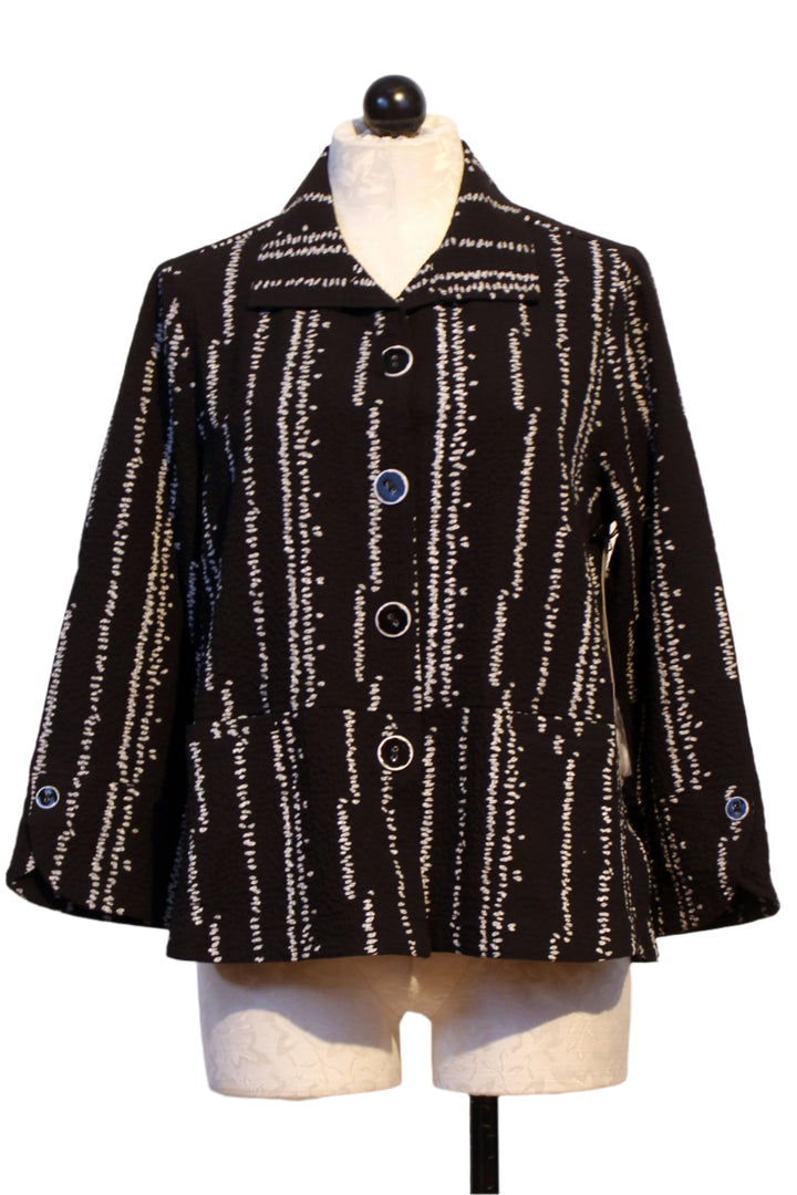Crinkle Crepe Bud Tulip Hem Swing Jacket by Habitat