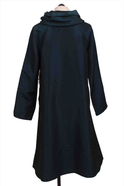 back view of Navy/Black Reversible Pleated Hood Collar Long Length Windbreaker Parisian by UBU