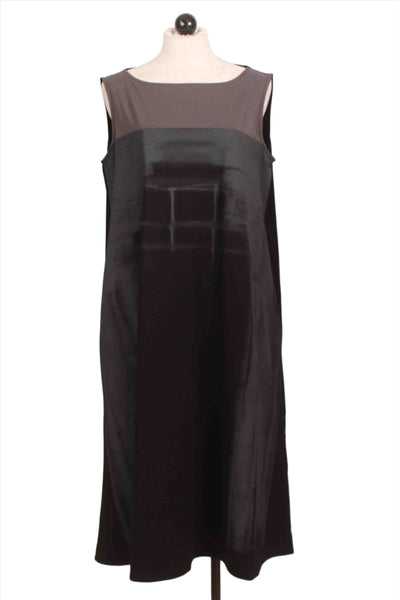 black A Line Sleeveless Japanese Printed Front Dress by Moyuru