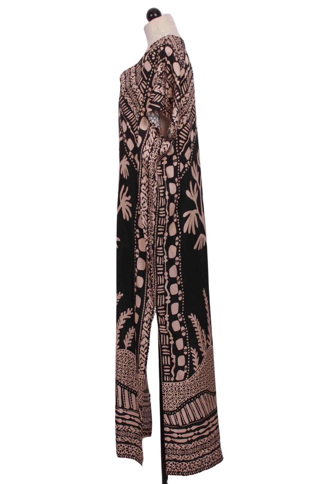 side view of Oliver Caftan by Marie Oliver in the Onyx Tree Print