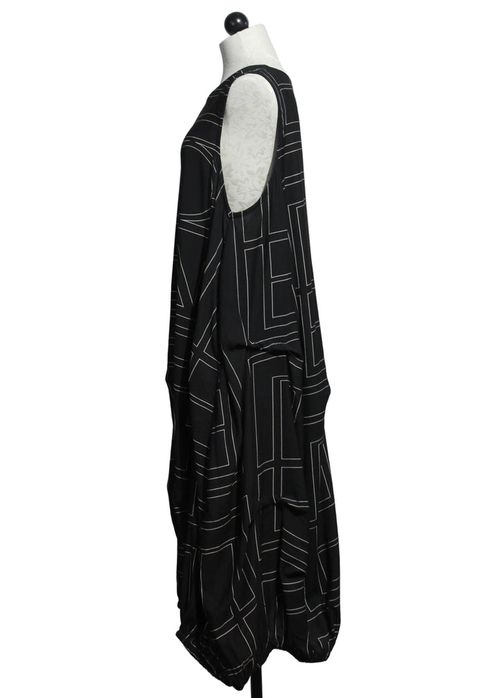 side view of Black Sleeveless Geometric Dress by Moyuru 