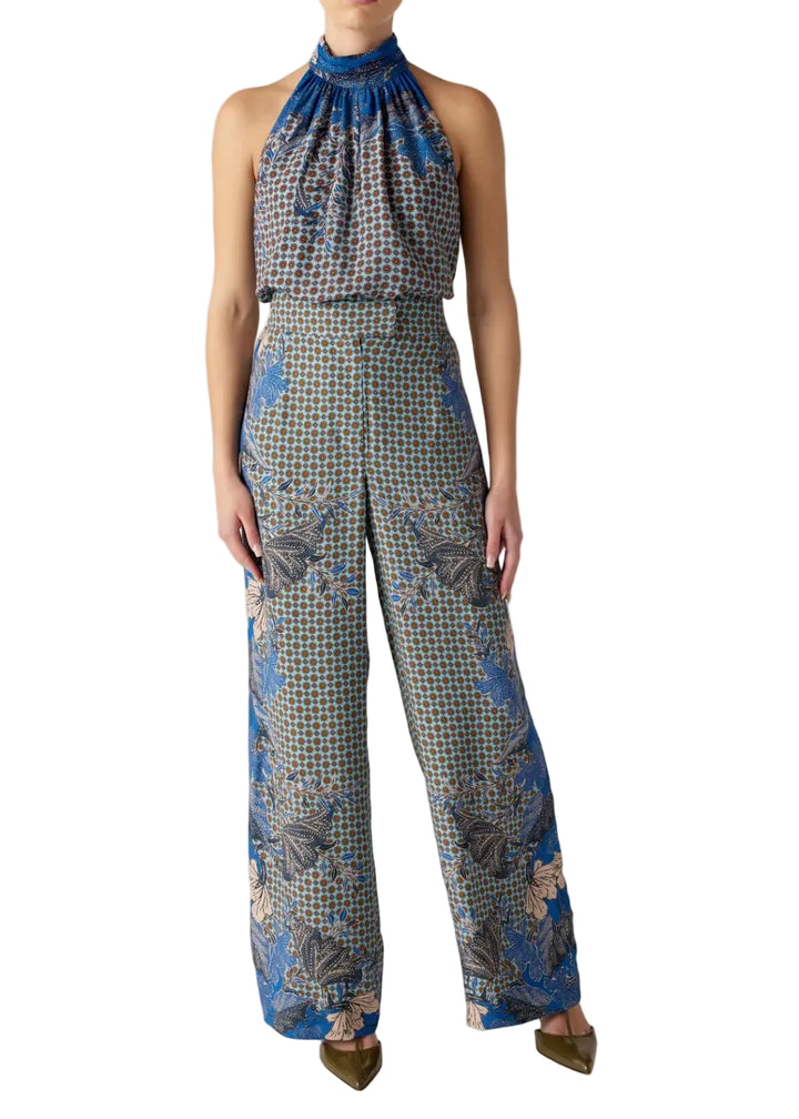 model wearing the BEAU PANT and matching top by Marie Oliver