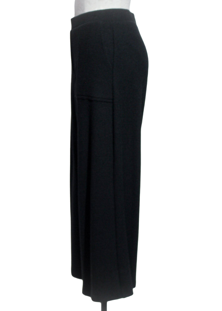 side view of  black Cropped Knit Pull-On Pant by Compli K 