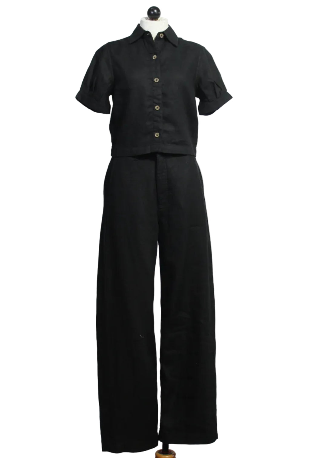 Black Puffed Sleeve Montauk Shirt by DL1961 paired with the matching Black Linen Taylor Relaxed High Rise 31 Barrel Jean by DL1961 