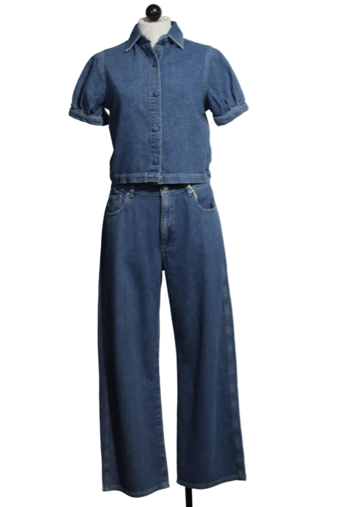 Puff Sleeve Montauk Shirt by DL1961  paired with the Taylor Relaxed Barrel High Rise 28" Jean by DL1961