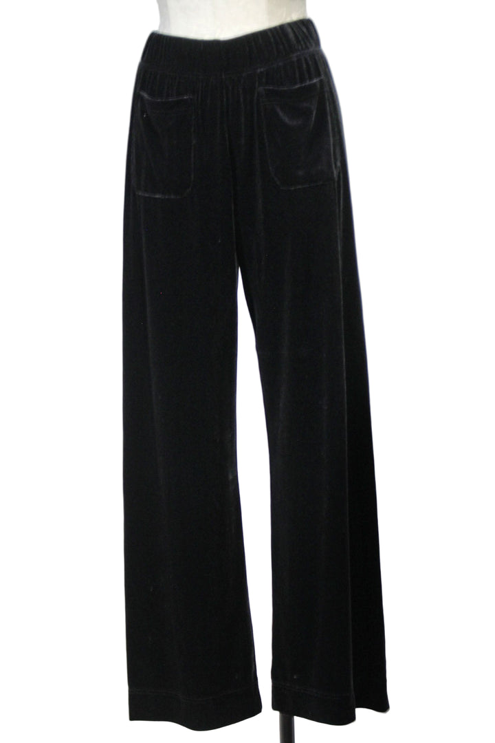 Black Bates Velvet Two Front Pocket Pant by Velvet Heart
