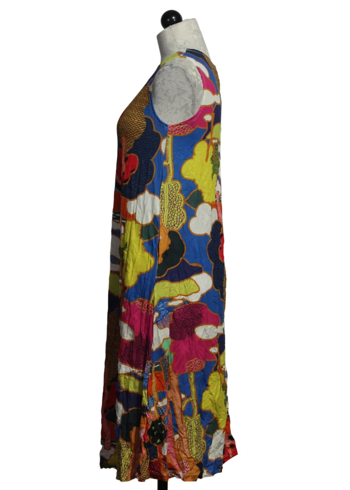 side view of Sleeveless Crinkled Misaki Print Cody Dress by Kozan