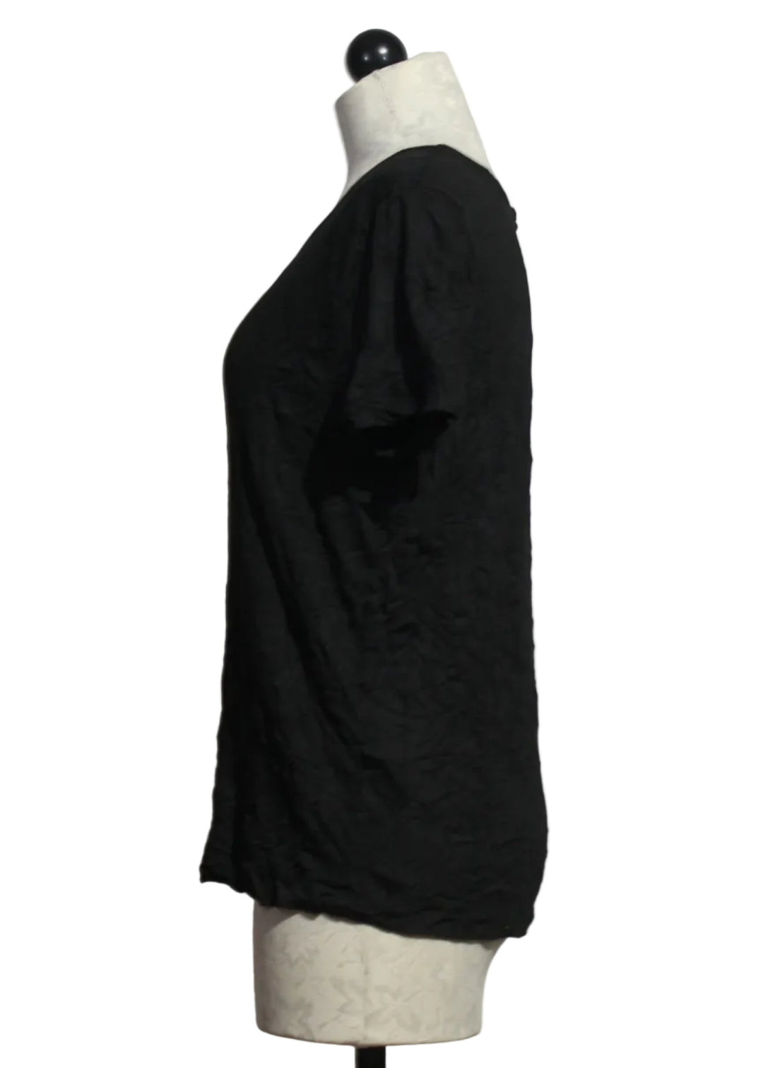 Side view of Black Crinkled Short Sleeve Celia Top by Kozan