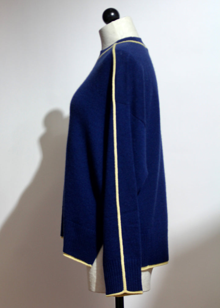 Cashmere Eliana Crew Sweater with Tipping-Alashan Cashmere