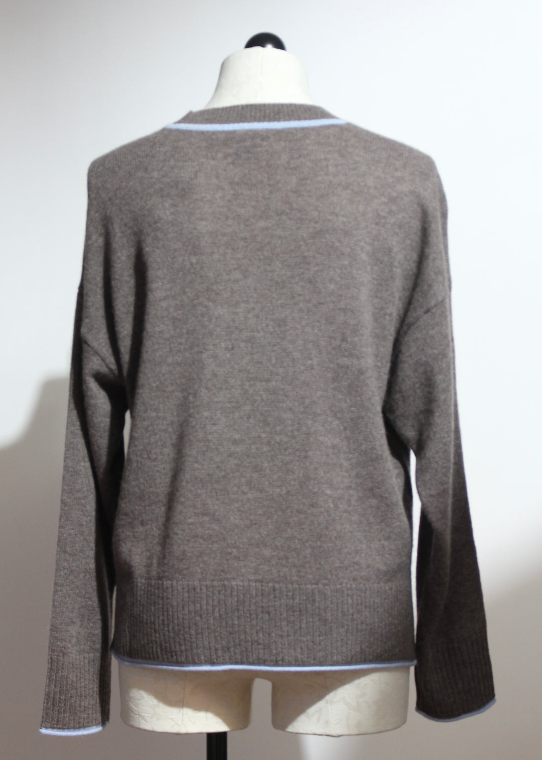 Cashmere Eliana Crew Sweater with Tipping-Alashan Cashmere