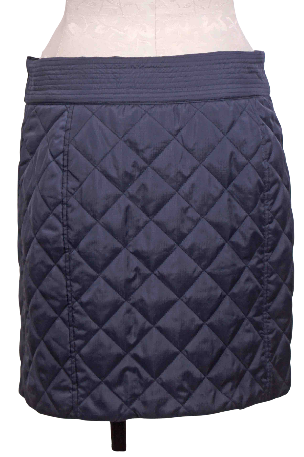 back view of Midnight Navy colored Quilted Jette Skirt by Marie Oliver