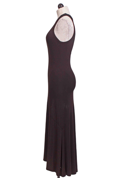 side view of Black Sleeveless Marche Dress by Rue Sophie