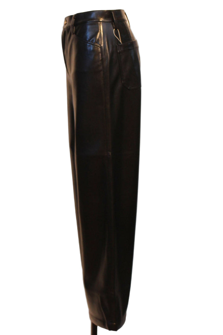 side view of Raven colored The Mischa Super Hi Rise Wide Leg Ankle Pant by Favorite Daughter