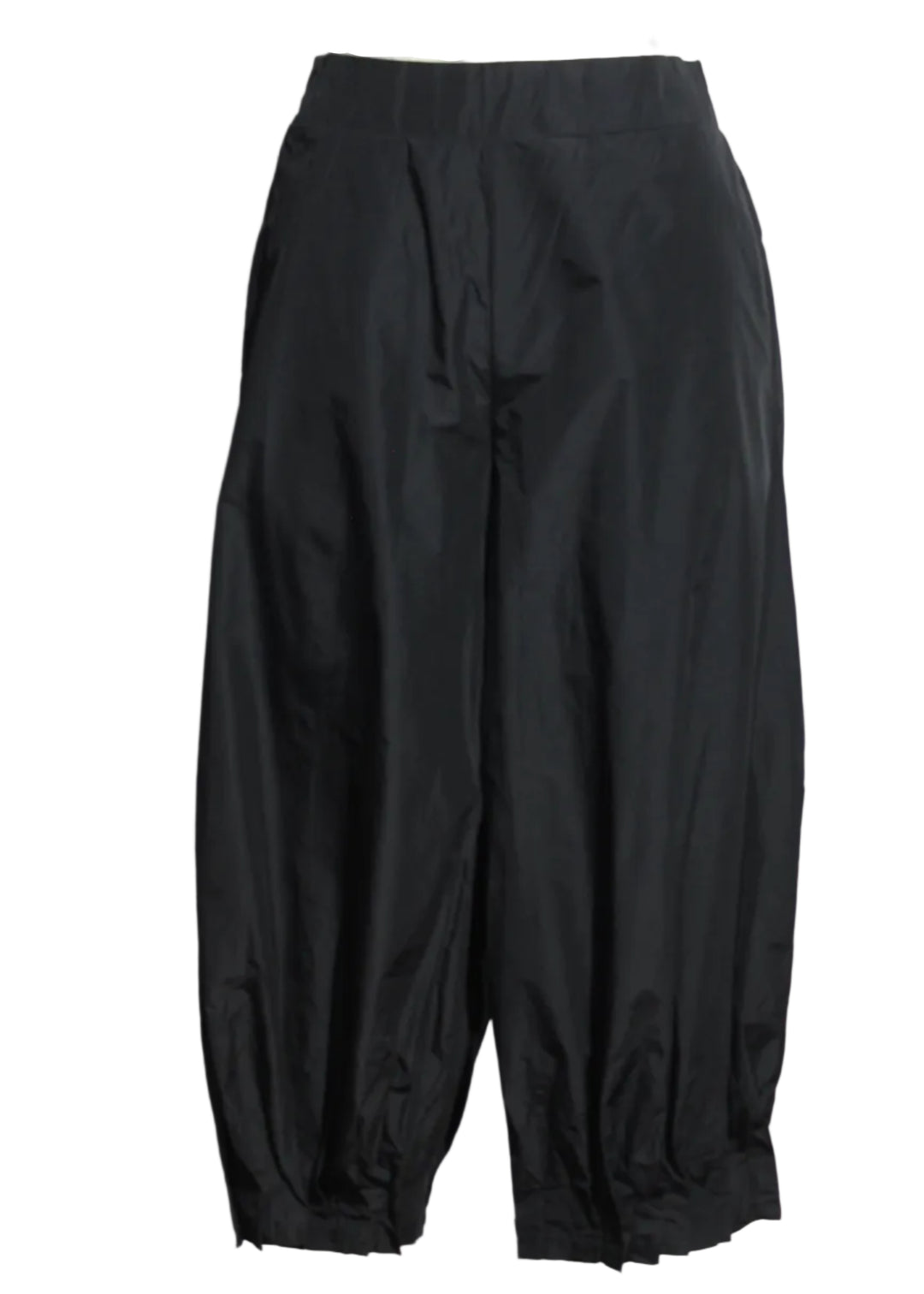 Preto colored Cropped Pleated Bottom Adam Pant by Kozan 