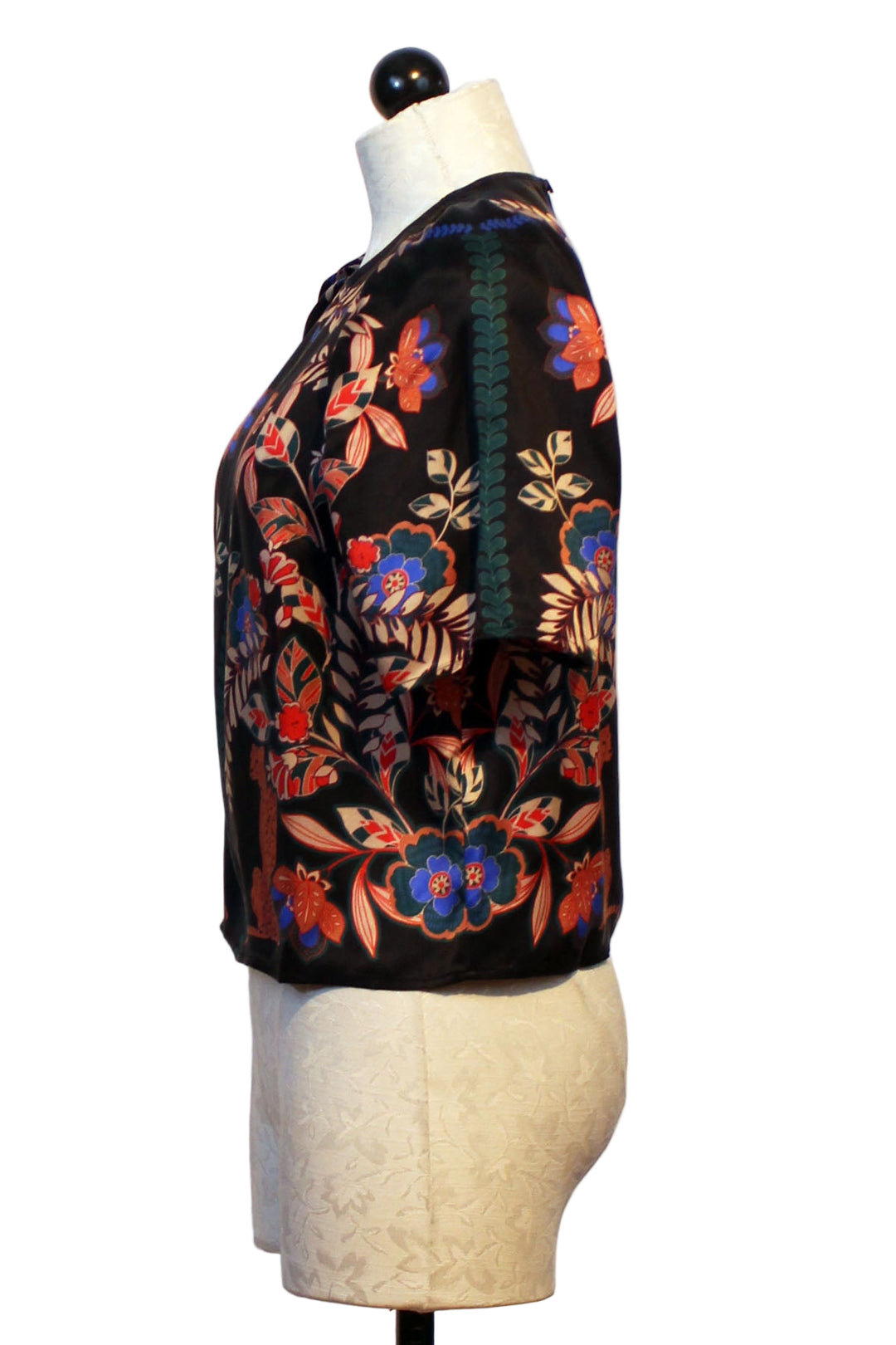 Side view of Short Sleeve Robine Top by Caballero in the Zulu Prince Cheetah Print