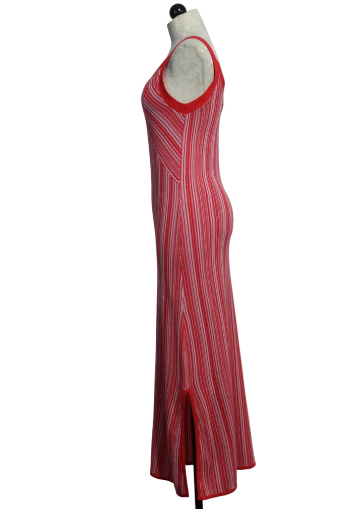 side view of the Sunkissed Dress by Lisa Todd in the Lipstick Combo fabric