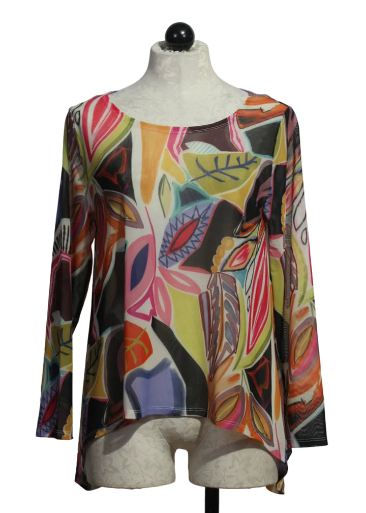 The Mila mesh Topper by Kozan in a colorful Leaf print