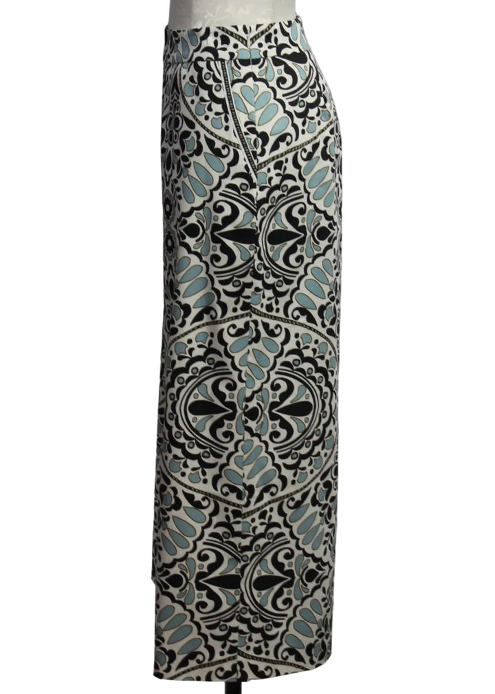 side view of the Flor Medallion Print Salida Culotte Pants by Cartolina 