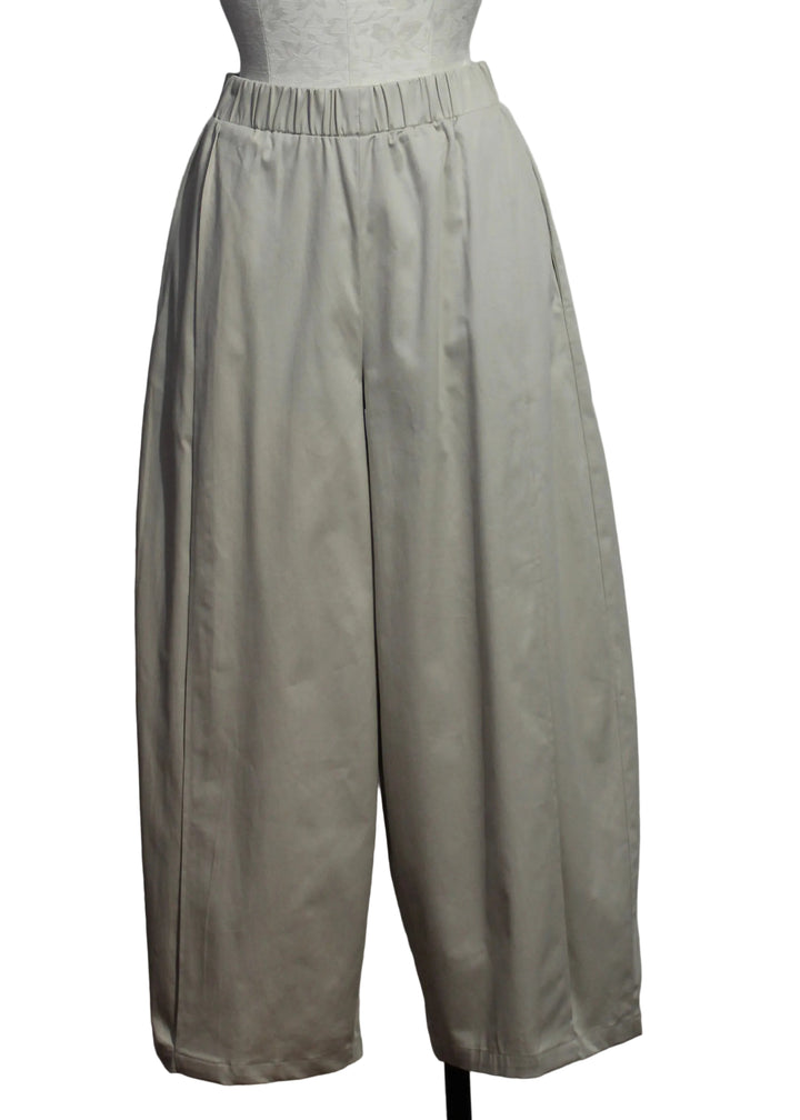 Aine GOTS Trouser by SKFK in Beige