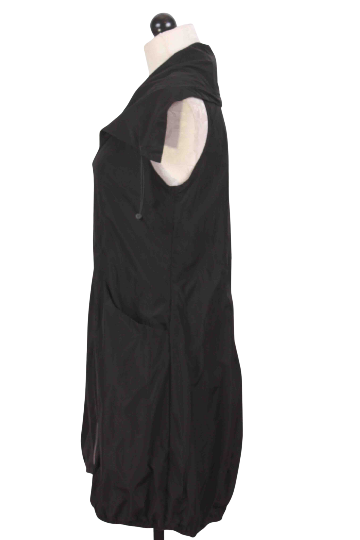 side view of black Long Zipper Front Vest by Reina Lee