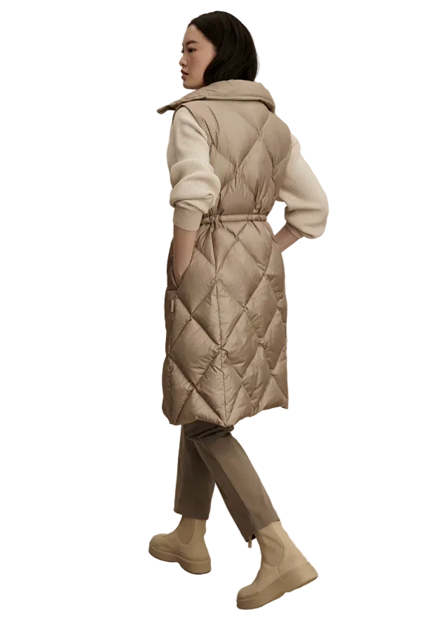 back view of Portobello Metallic The Navine Long Down Gilet by Varley 