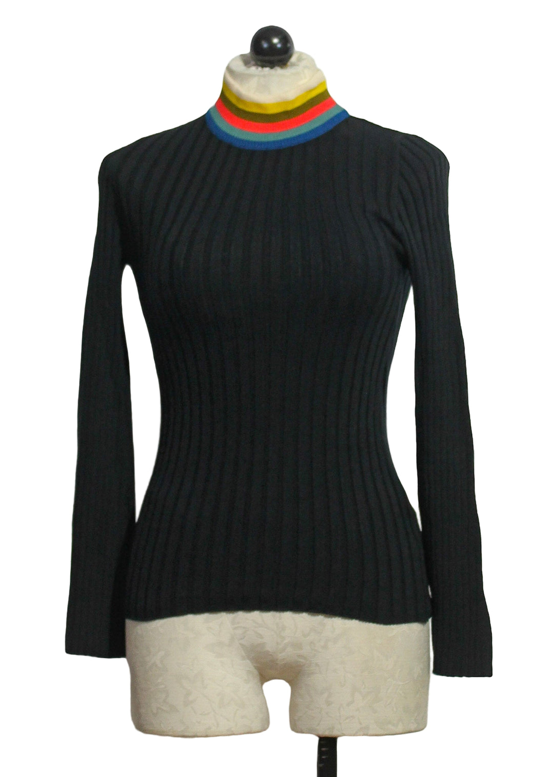 Black Lerate GOTS T Shirt Sweater by SKFK