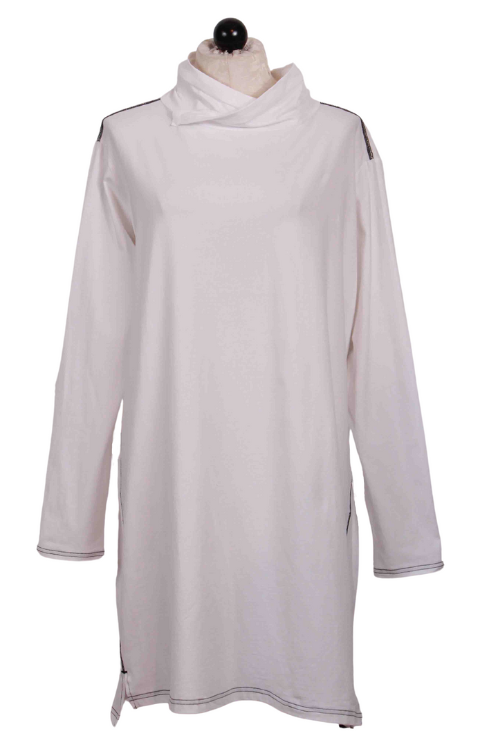 White Long Sleeve Mock Neck Contrasting Stitch Tunic Tee by Moyuru