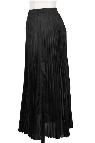 side view of black Pleated Mia Skirt by Caballero